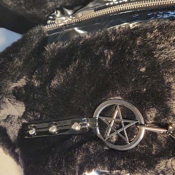 Plush Gothic Winter jacket NWT - Picture 2 of 9